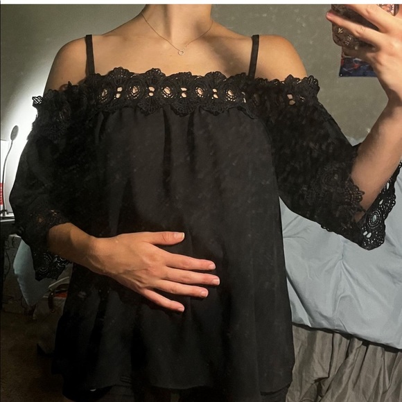 Black Open Shoulder Blouse - Picture 2 of 2
